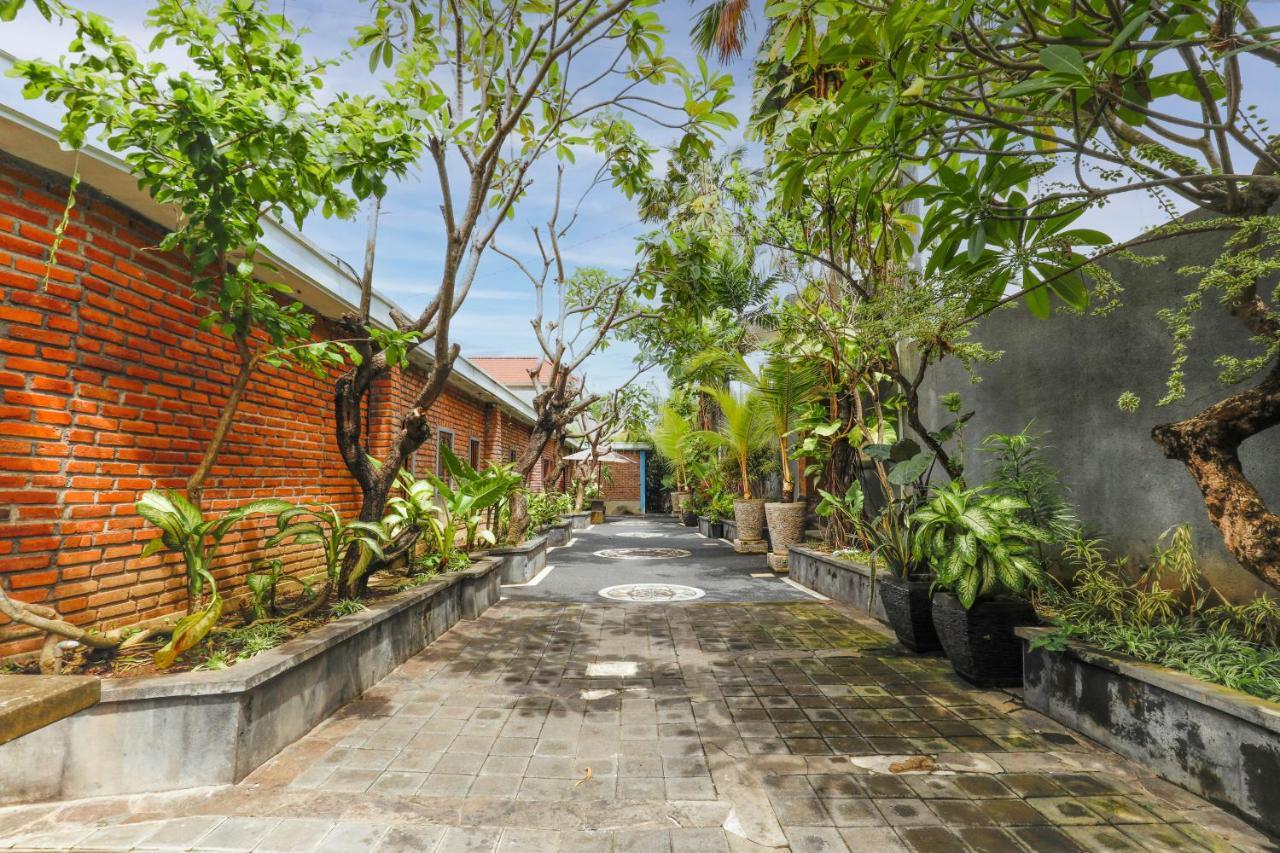 Puri Bagus Villa Legian Kuta Luaran gambar